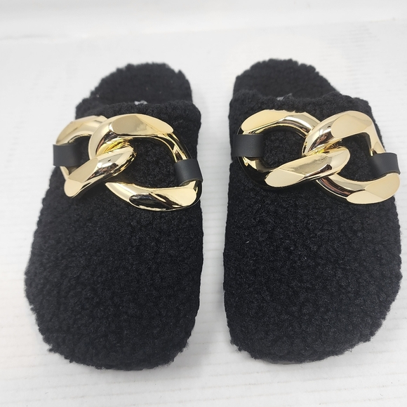 New Cozy Black Slip on Sherpa Slippers  Loafers  House Shoes Slippers Size 8 - Picture 2 of 7